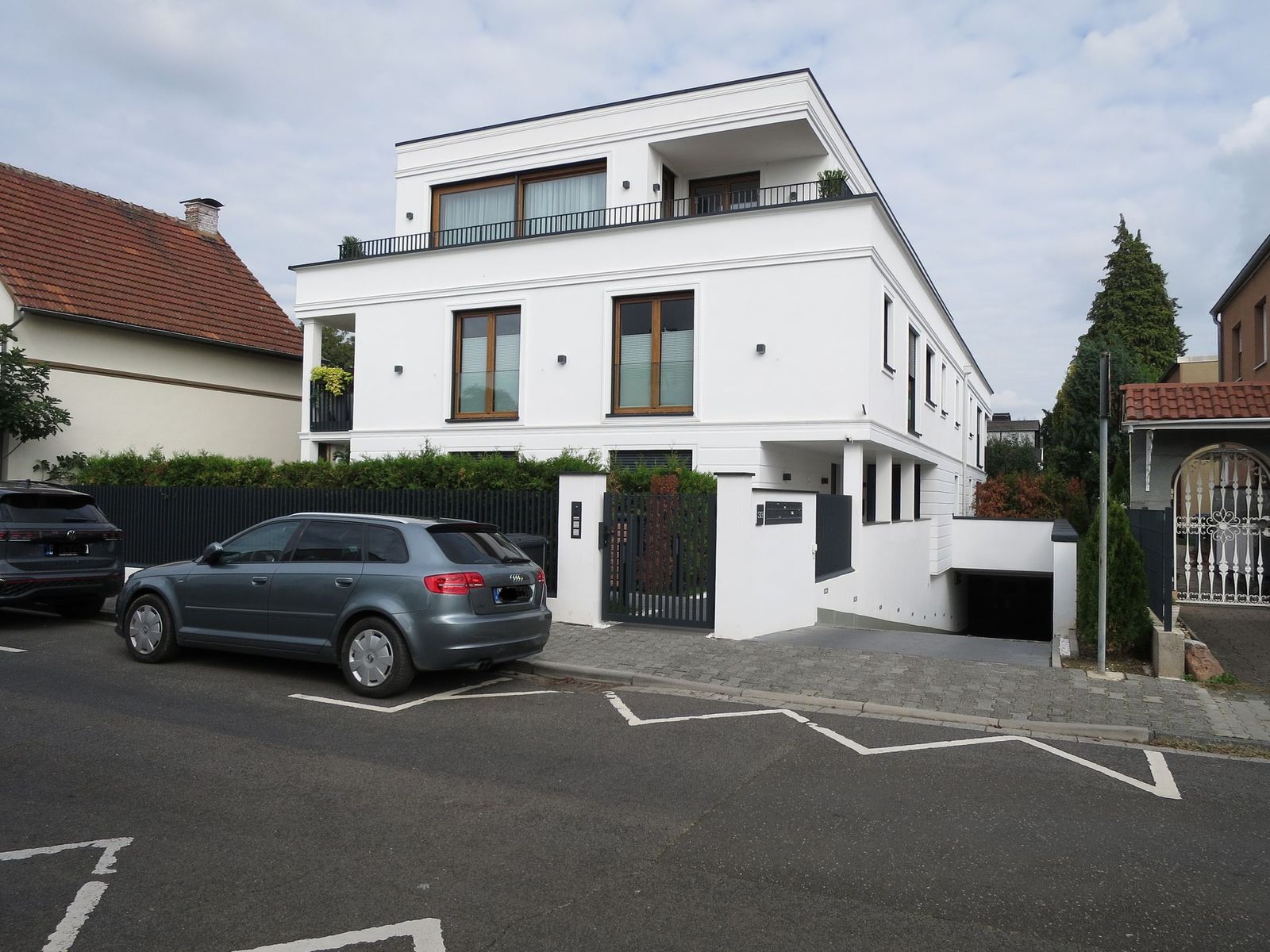 Baugrundstück mit 1.148 m², Hattersheim am Main – Nachbar 2