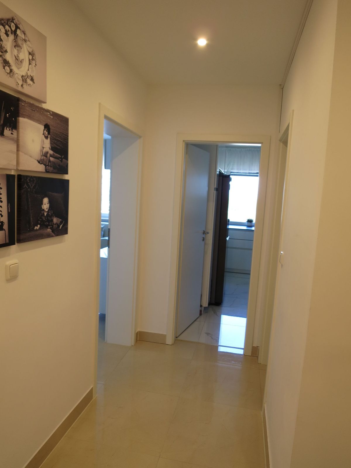 4-Zimmer-Penthouse mit Weitblick, Hochheim am Main – Flur1.2