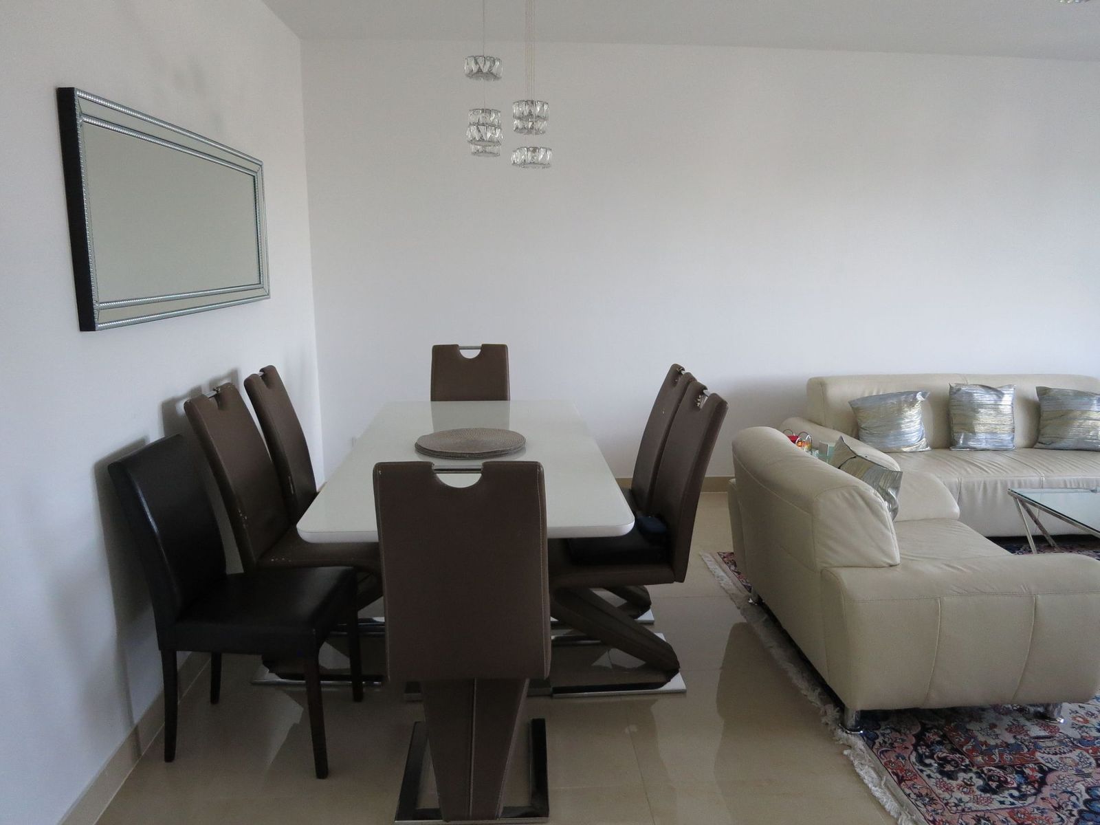 4-Zimmer-Penthouse mit Weitblick, Hochheim am Main – Essen