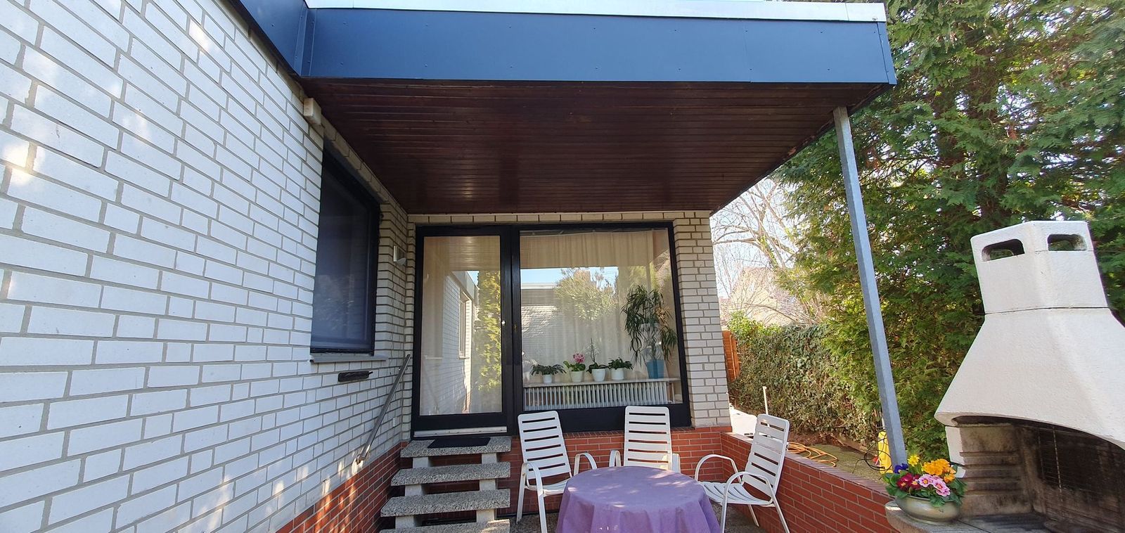 Großzügiges Reihenmittelhaus mit Sauna, Pattensen – Terrasse