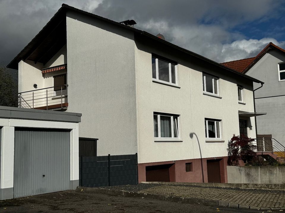 Freistehendes Zweifamilienhaus, Hattersheim am Main – Front links
