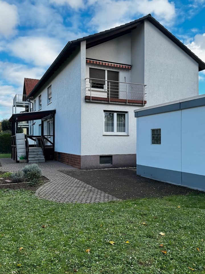 Freistehendes Zweifamilienhaus, Hattersheim am Main – Rückseite